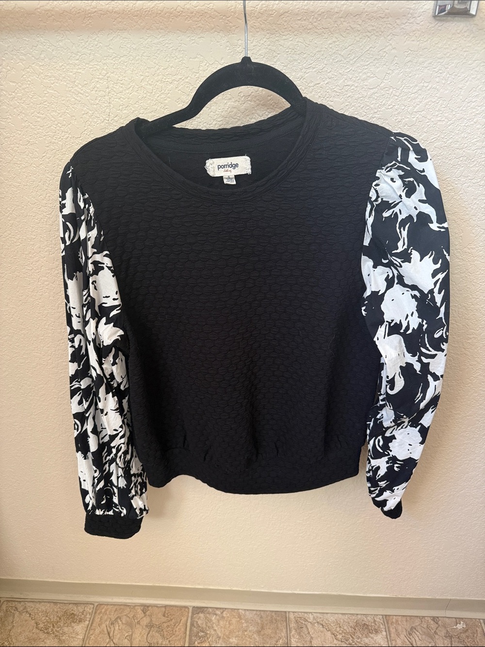 Porridge Black Pullover Sweatshirt with Black & White Printed Puff Sleeves